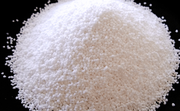 ぬちまーす顆粒(250g)を直営ショップ゚限定、数量限定でお届け、完売しだい終了します。