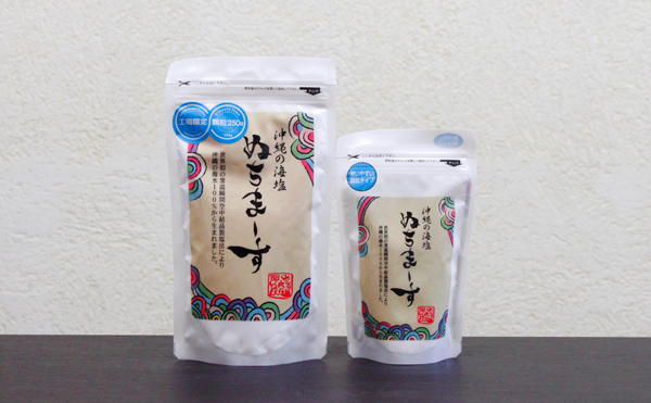 ぬちまーす顆粒(250g)を直営ショップ゚限定、数量限定でお届け、完売しだい終了します。